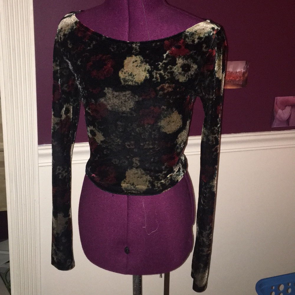 Velvet top kinda cropped